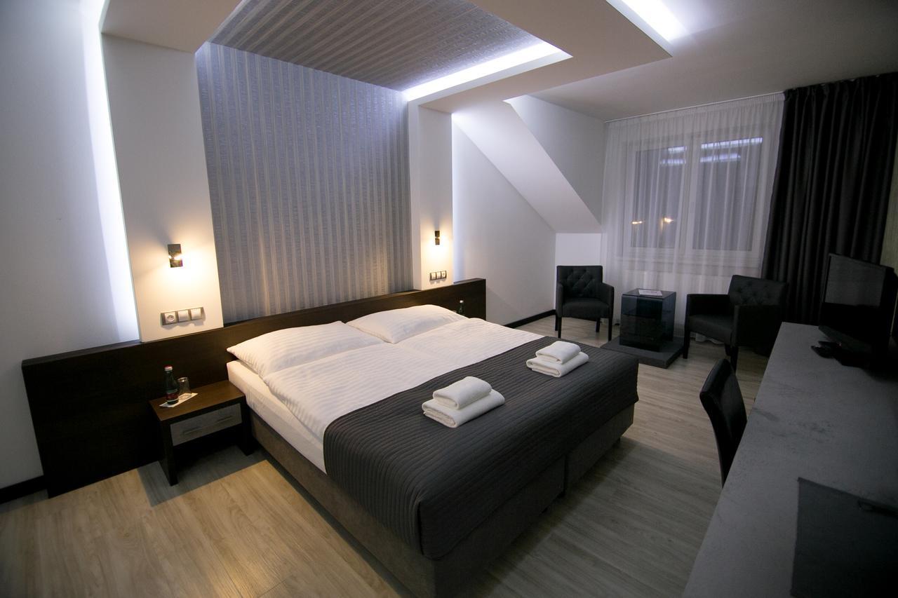 Hotel U Kostela Modrice Exterior photo