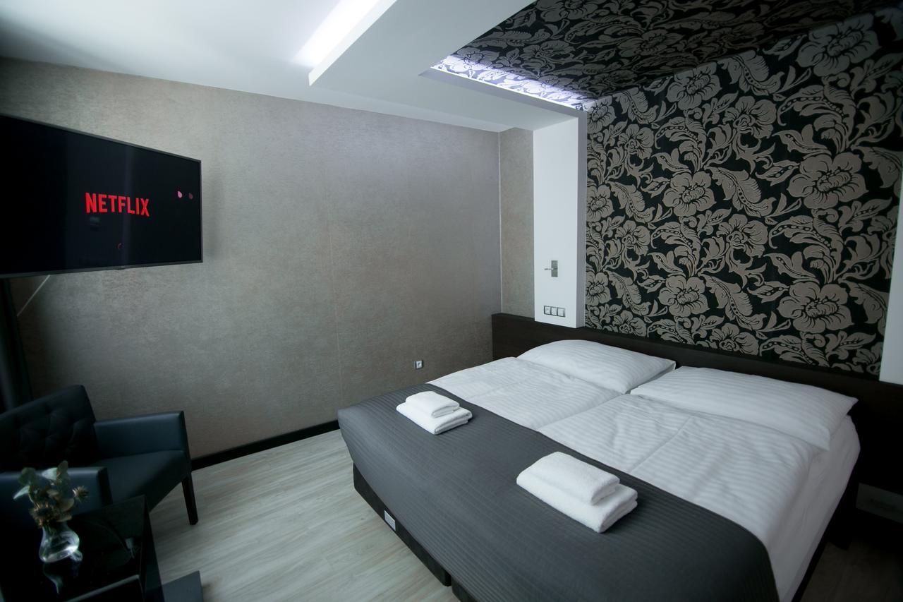 Hotel U Kostela Modrice Exterior photo
